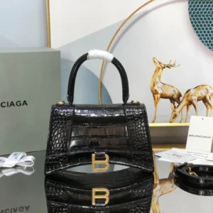 Parisienne Model: 23x10x24cm Size: 19x8x21cm