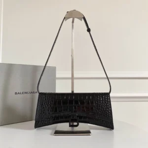 Underarm clutch bag Model: 8898 Size: 27x3x11cm