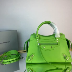 Balenciag* Neo Classic Casual Bag Size: 18cm