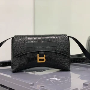 Model: 671355 Size: 25.5x6x16cm