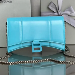 Balenciag Model: 199 Size: 19X12X5cm