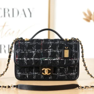 Chane Style: AS3653 Size: 25x21.5x7cm