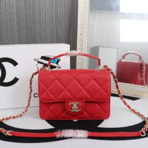 CHANE is soft to the touch Size: 20158cm Style: 1011
