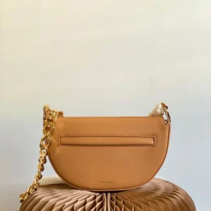 Backpack Size:22.5 x 4 x 13.5cm Code:650678