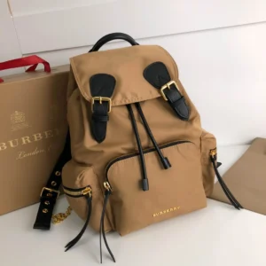 Military Backpack Size:22.14.33cm Code:550678