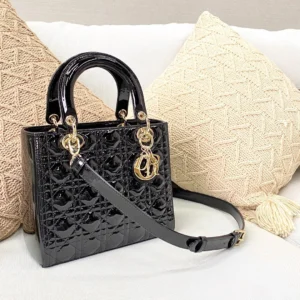 Dior Lady Dior five-compartment patent leather detail
