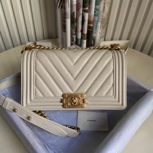 ?Chanel Calfskin Size:25x15x9cm