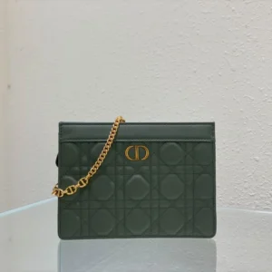 CARO woc zipped clutch size:19x14x3 model:5106