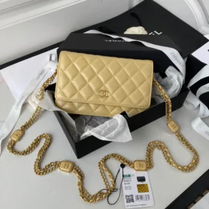 CHANE size: 19cm