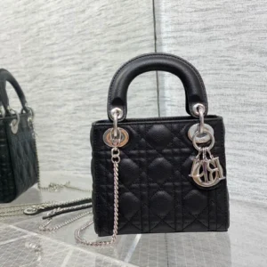 Classic Lady toffee bag size:17cm
