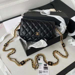 CHANE size: 19cm