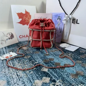 Chane Small Sachet Model: AS2315 Size: 19 *17 *17cm