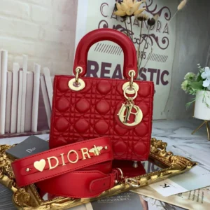 Lady Collection Handbag Ref: D6806 Size: 20 x 16.5 x 8 cm