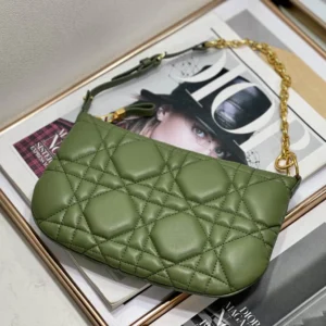 Caro Tulip Size: 25cm