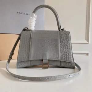 Parisienne Model: 8892 Size: 27x10x30cm