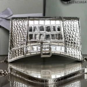 Crossbody Bag Model: 198 Size: 22x13x5cm