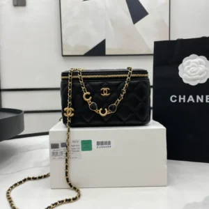 A68109 chanel old fashioned size: 17*9.5*8cm