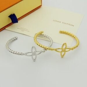 Idylle Blossom Twist Bracelet