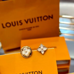 Color Blossom BB Star Ear Stud, Pink Gold and White Mother-of-Pearl - Per Unit